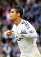 /album/photogallery/cristiano-ronaldo-helps-real-madrid-defeat-real-sociedad-02-jpg/